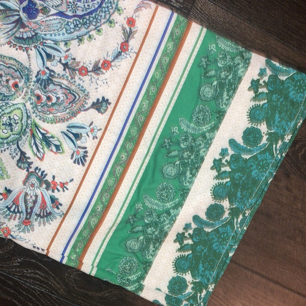 Patterned wide leg trousers - Picture 8 of 10